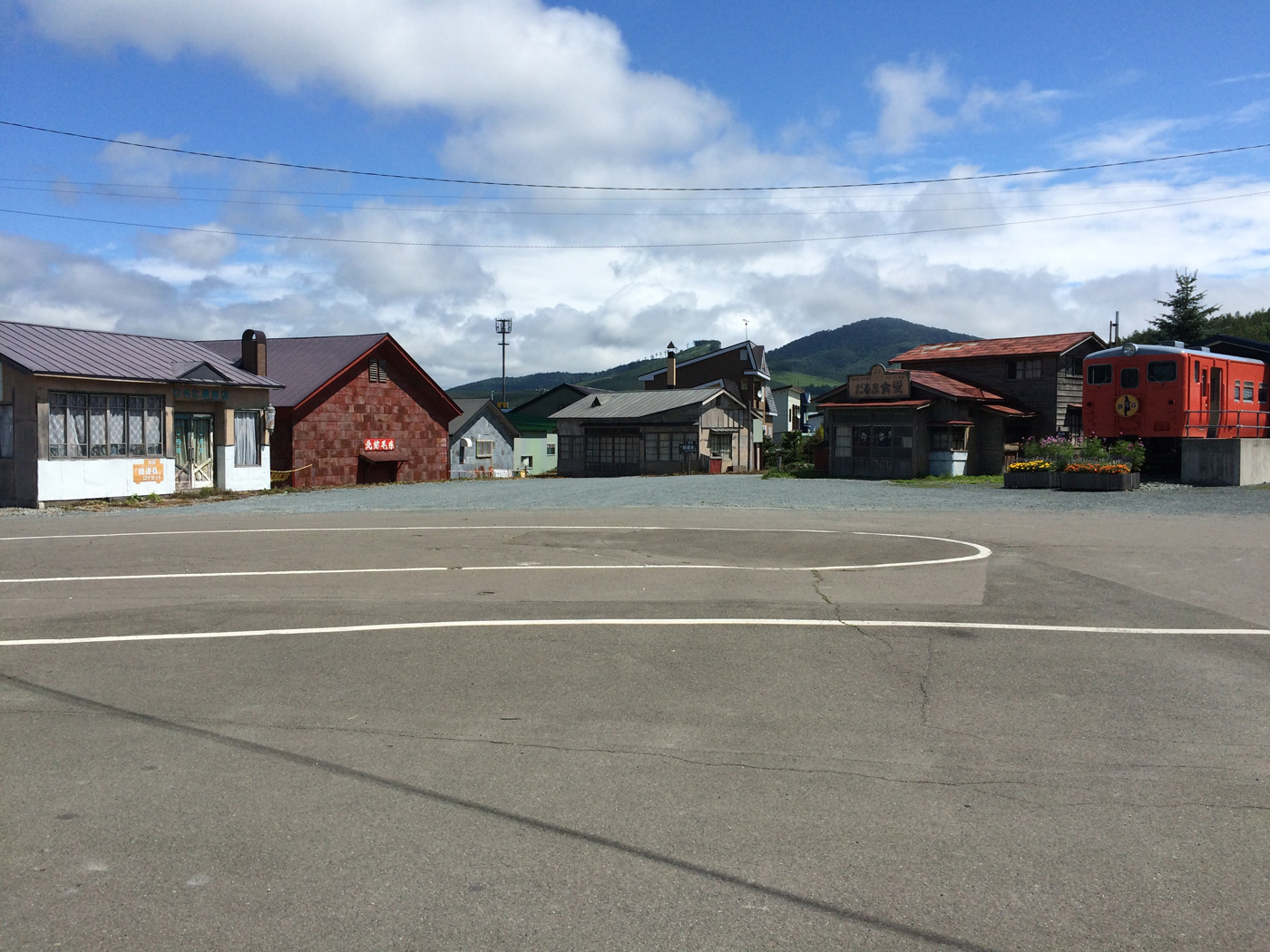 幌舞駅前