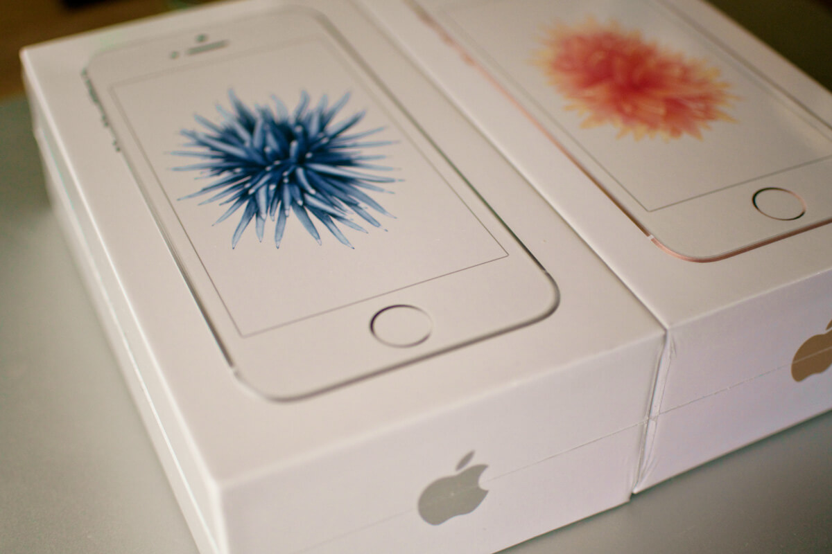 iPhone SE箱