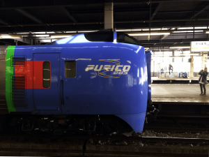 札幌駅　スーパーとかち