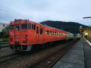 新得駅　キハ40 1758　タラコ