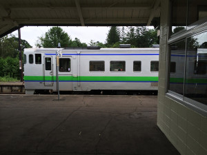 幕別駅とキハ40