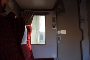 北斗星ツインデラックス　通路側窓