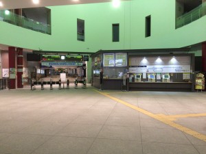 はまなす到着函館駅