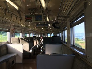 キハ54車内