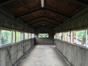 落合駅　跨線橋