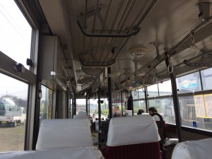 バス車内