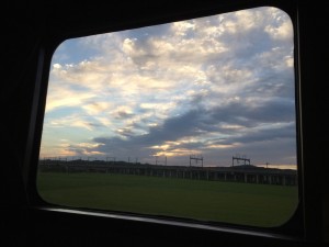 北斗星　車窓　夜明けまで間もなく