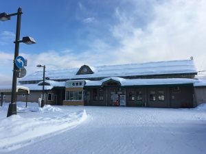 雪の名寄駅