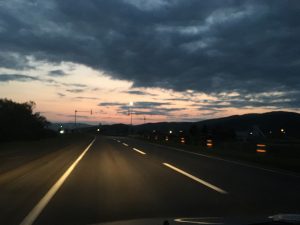 愛別IC付近　19:41