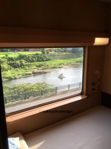 サンライズ　車端、平屋部屋