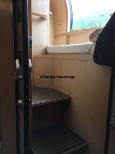 サンライズ・B寝台個室「ソロ」上段