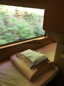 サンライズ・B寝台個室「ソロ」下段