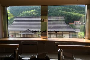 サンライズ出雲・3号車「ラウンジ」